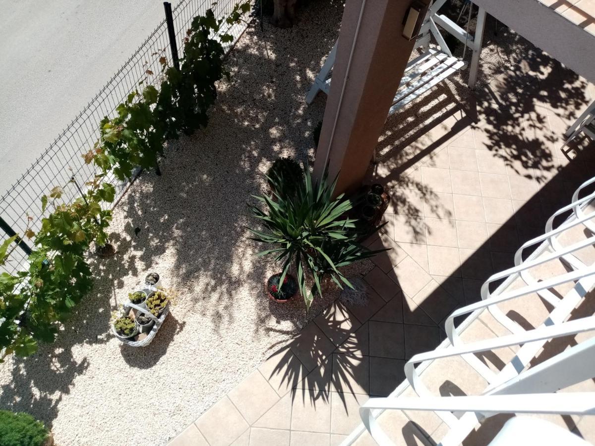 Apartments Anita Frane Vodice Eksteriør billede
